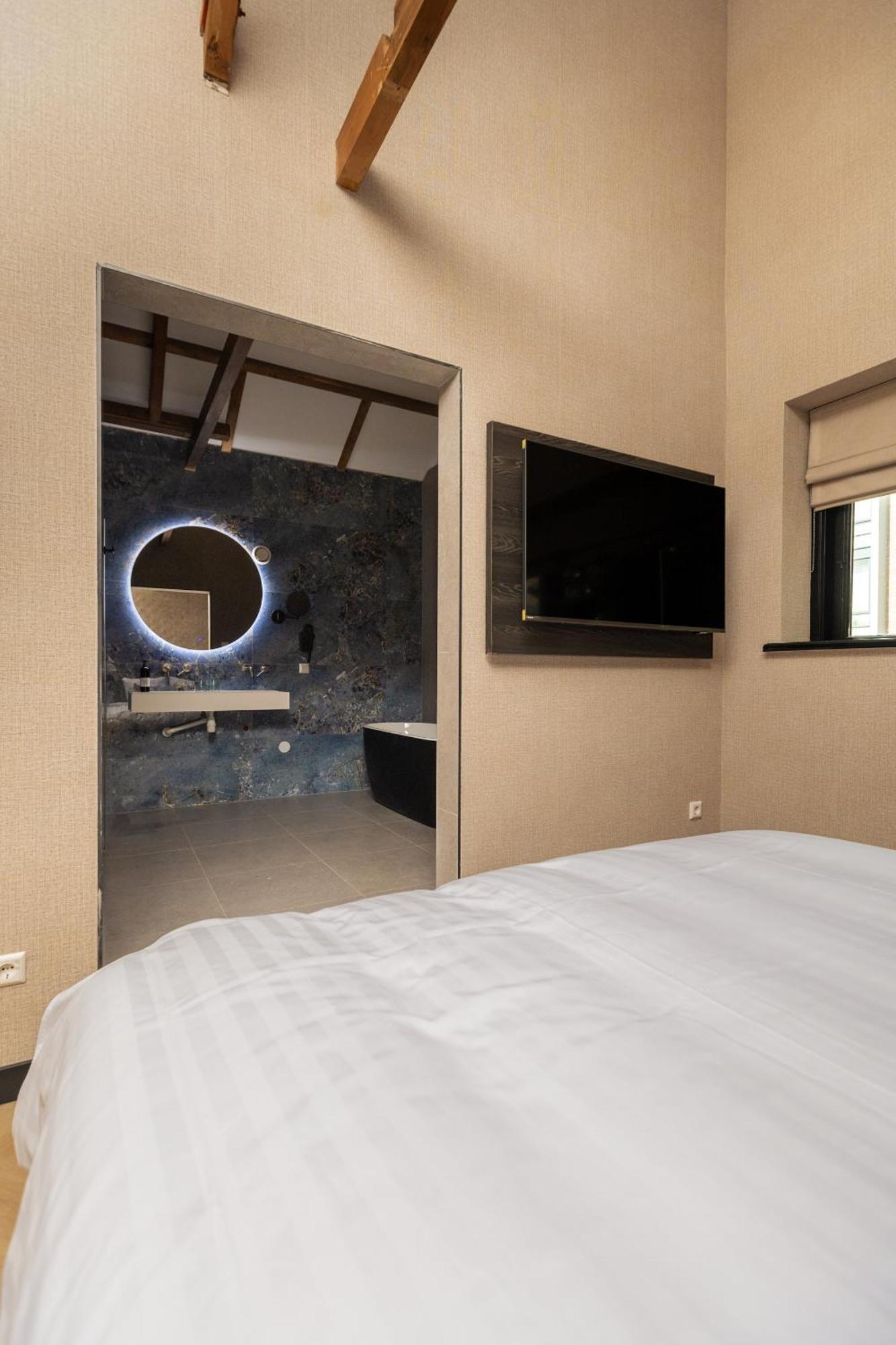Hotel Twenty-Three Amsterdam Airport ﾎｰﾌﾄﾞﾛｰﾌﾟ エクステリア 写真