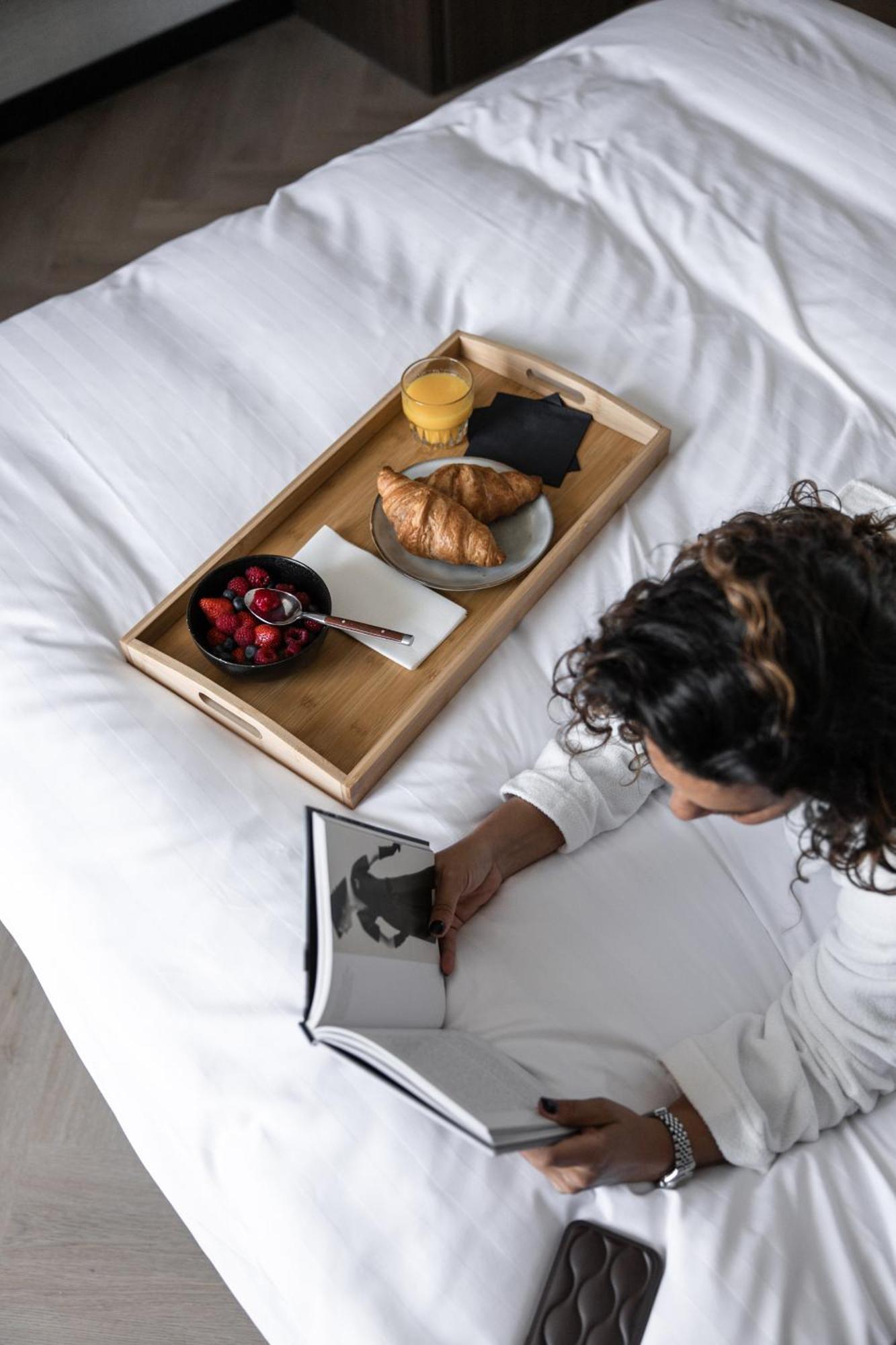 Hotel Twenty-Three Amsterdam Airport ﾎｰﾌﾄﾞﾛｰﾌﾟ エクステリア 写真